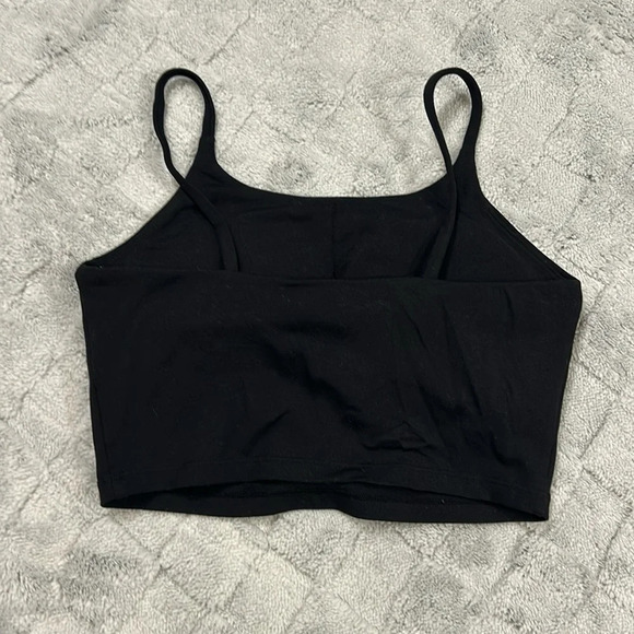 Black Cropped Yoga Athletic Performance Workout Top w/ Built-In Sports Bra / Med - Picture 4 of 4